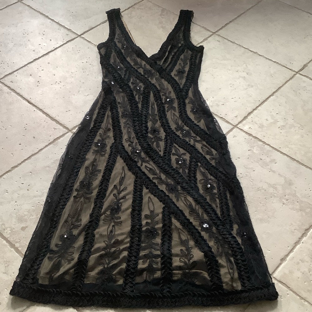 Black Embellished Bodycon V-Neck Mini Dress
